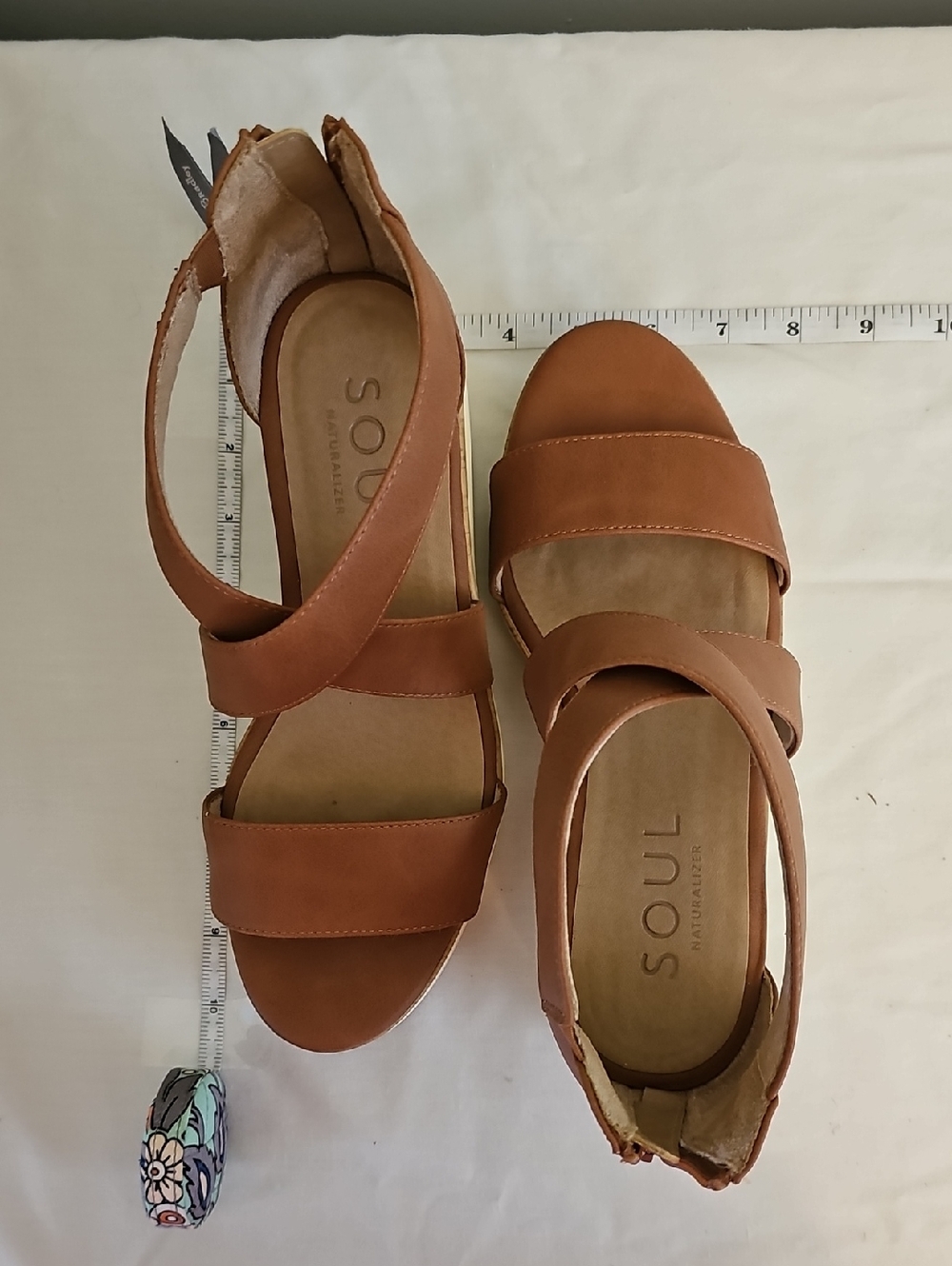 SOUL Naturalizer Women's Tan Strappy Wedge Sandals 8W